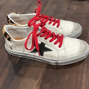 Women’s Sneakers